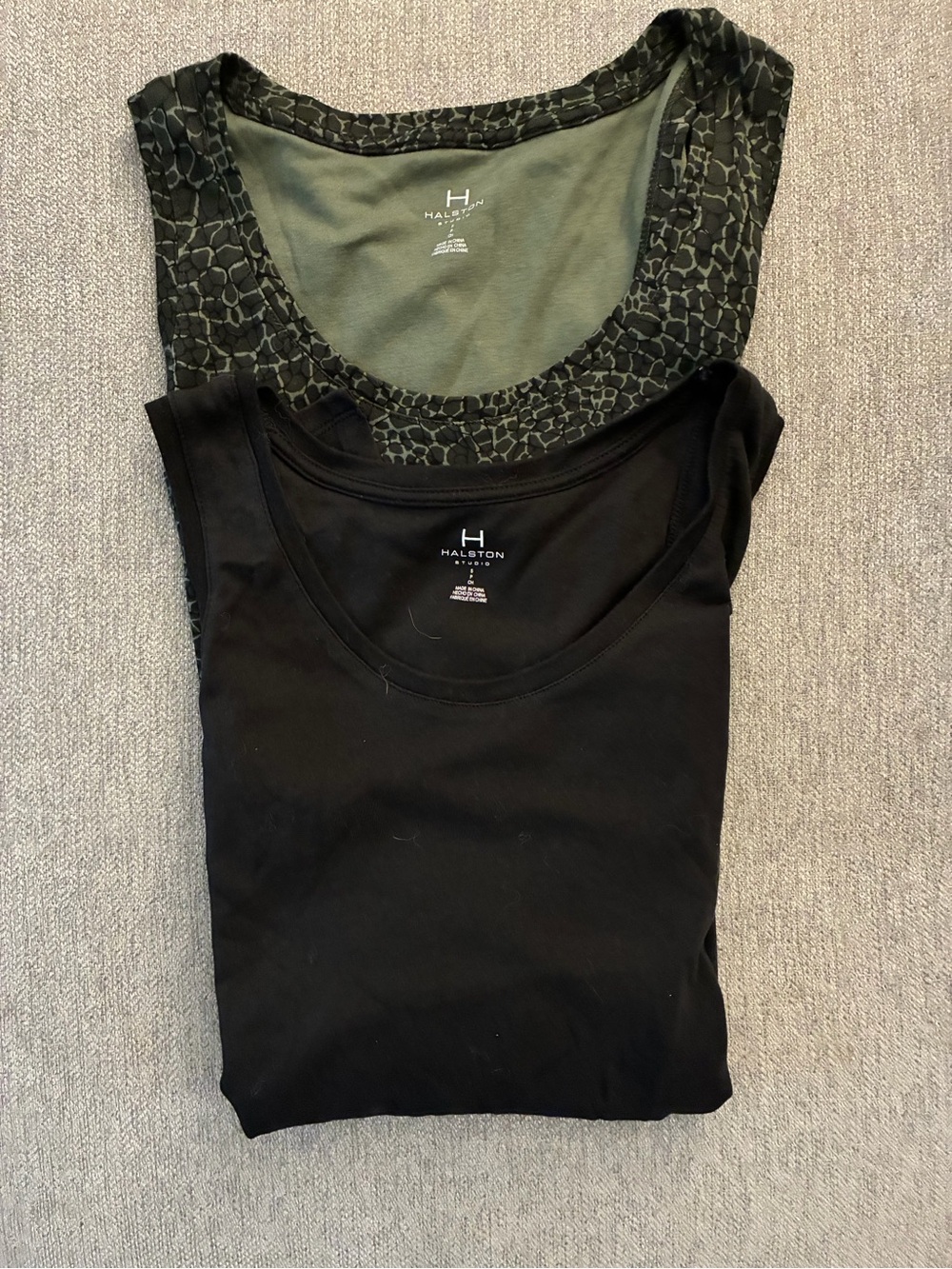 Halston Heritage Black & Olive Tank Top Work Out Tops & Fila Sports Bra